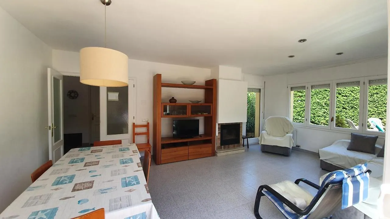 Casa vacanze Villa Pals Carles Piscina Spagna
